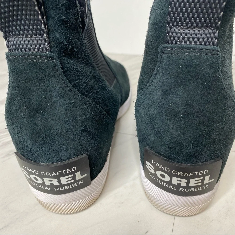 Sorel Out N About Slip On Wedge Black Suede Bootie 9